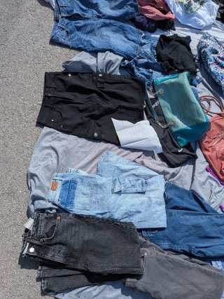 Lotto Abbigliamento e Accessori Vari stock