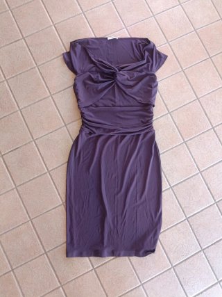 Abito elegante viola con nodo