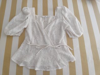 Blusa Mango Blanca Manga Abullonada