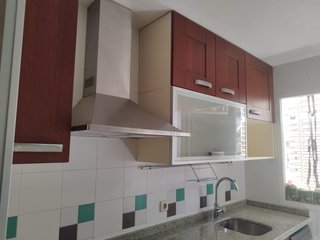 Cocina Berloni Madera Maciza y Encimera