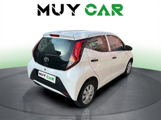 Toyota Aygo 1.0 70 x-play 53 kW (72 CV)