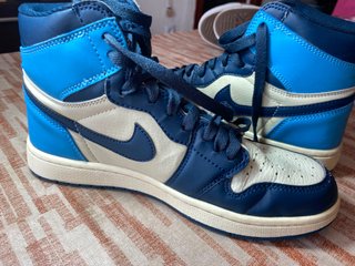 Jordan 1 Retro High Obsidian Sail UNC