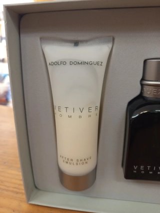 Estuche Colonia Vetiver Adolfo Dominguez Hombre
