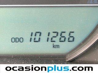 Toyota Auris 90D Business 66 kW (90 CV)