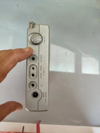 Receptor Sangean ATS 909 PLL   multibanda radio.