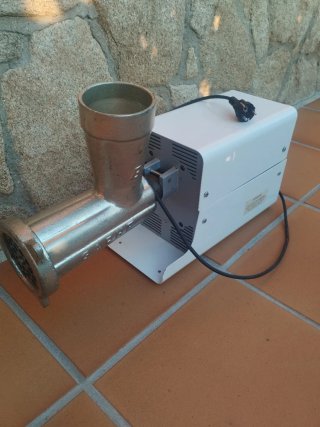 Picadora Embutidora Eléctrica con Inversor