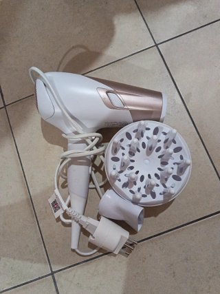 Asciugacapelli bianco e oro