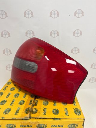 Piloto Trasero Derecho Audi A6 C5 Hella