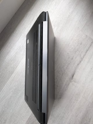 Portátil Dell i5 16GB RAM 512GB SSD