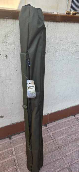Trípode NGT con Cubierta para Pesaje