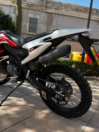 Derbi Senda Xtreme Roja y Blanca