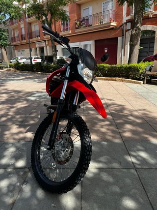 Derbi Senda Xtreme Roja y Blanca