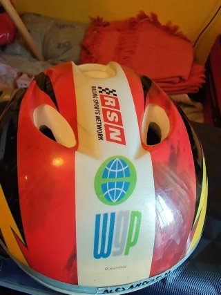 Casco infantil Disney Pixar Cars 2