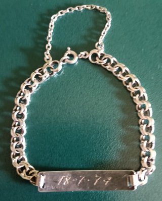 Pulsera esclava plata ley grabada 18-7-74