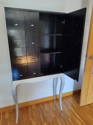 Armario estilo boticario de dos puertas