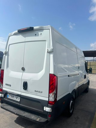IVECO DAILY 35 140 L3H2 2021