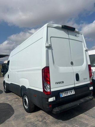 IVECO DAILY 35 140 L3H2 2021