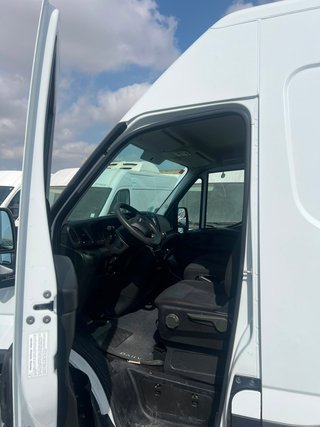 IVECO DAILY 35 140 L3H2 2021