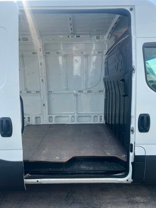 IVECO DAILY 35 140 L3H2 2021