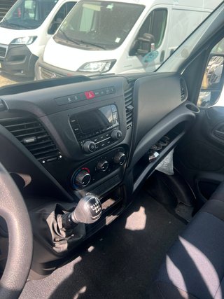 IVECO DAILY 35 140 L3H2 2021
