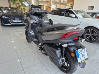 Yamaha Tricity 3 Ruedas Negro/Gris