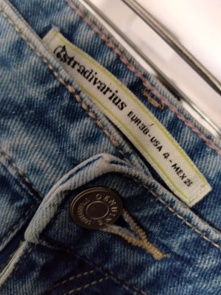 Shorts vaqueros Stradivarius Talla S