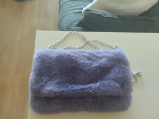 Abrigo Bershka Morado Talla L y bolso a juego
