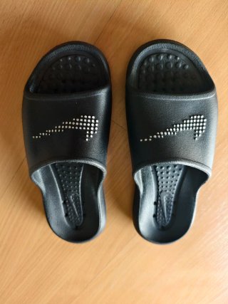 Chanclas Nike Negras Talla 38  mujer