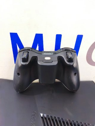 Xbox 360 Slim 250 Negra 1 Año Garantía