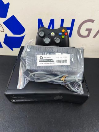 Xbox 360 Slim 250 Negra 1 Año Garantía