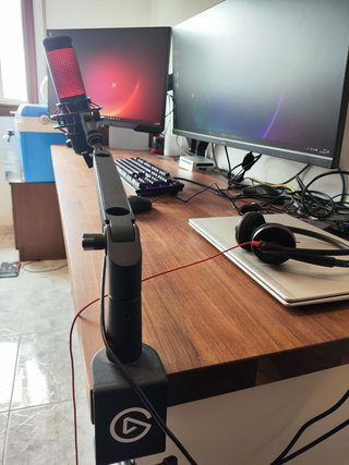 Escritorio Gaming/Streaming Completo