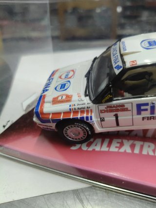 Scalextric Lancia Delta HF Integrale Fina