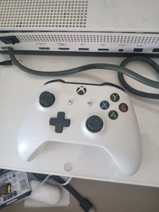 Xbox One S Blanca