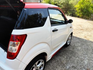 Coche sin carnet Ligier Blanco/Rojo