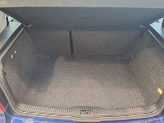 Volkswagen Golf 2003