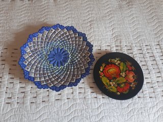 Platos decorativos.