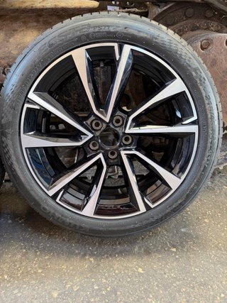 Llantas Skoda Montecarlo con Neumáticos Kumho