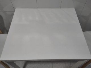 Mesa extensible IKEA VIHALS y 2 sillas LISABO