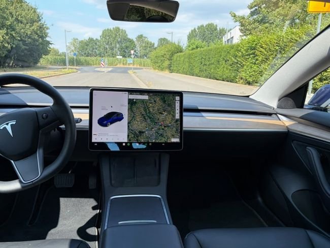 Tesla Model 3 2021, foto 11