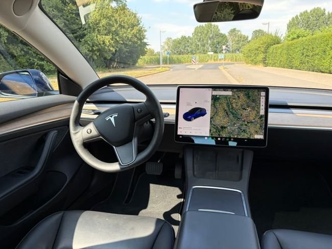 Tesla Model 3 2021, foto 12