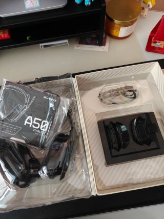 Astro A50 Gen 4 Wireless + Base PS5/PS4/PC