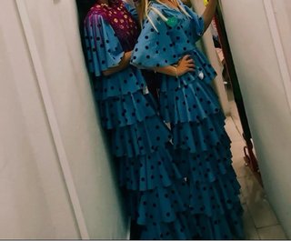 Bata flamenca lunares azul