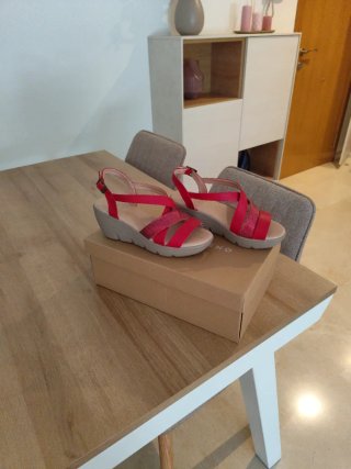 Sandalias rojas mujer piel