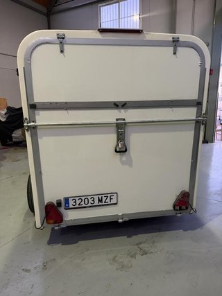 Remolque Fibra 750kg Motos