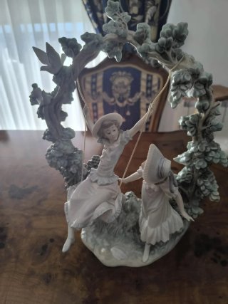 Figura Lladro Ciervo y Trineo Niños
