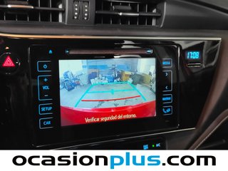 Toyota Auris 120T Active 85 kW (116 CV)