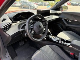 Peugeot 2008 Allure Hybrid 136 eDCS6
