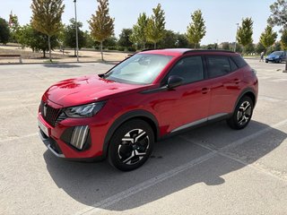 Peugeot 2008 Allure Hybrid 136 eDCS6