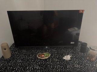 Televisor Negro Urgente