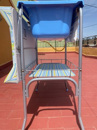 Cambiador y bañera para bebé